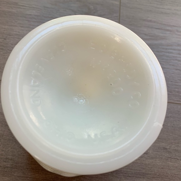 EO Brody milk glass planter - Picture 6 of 7